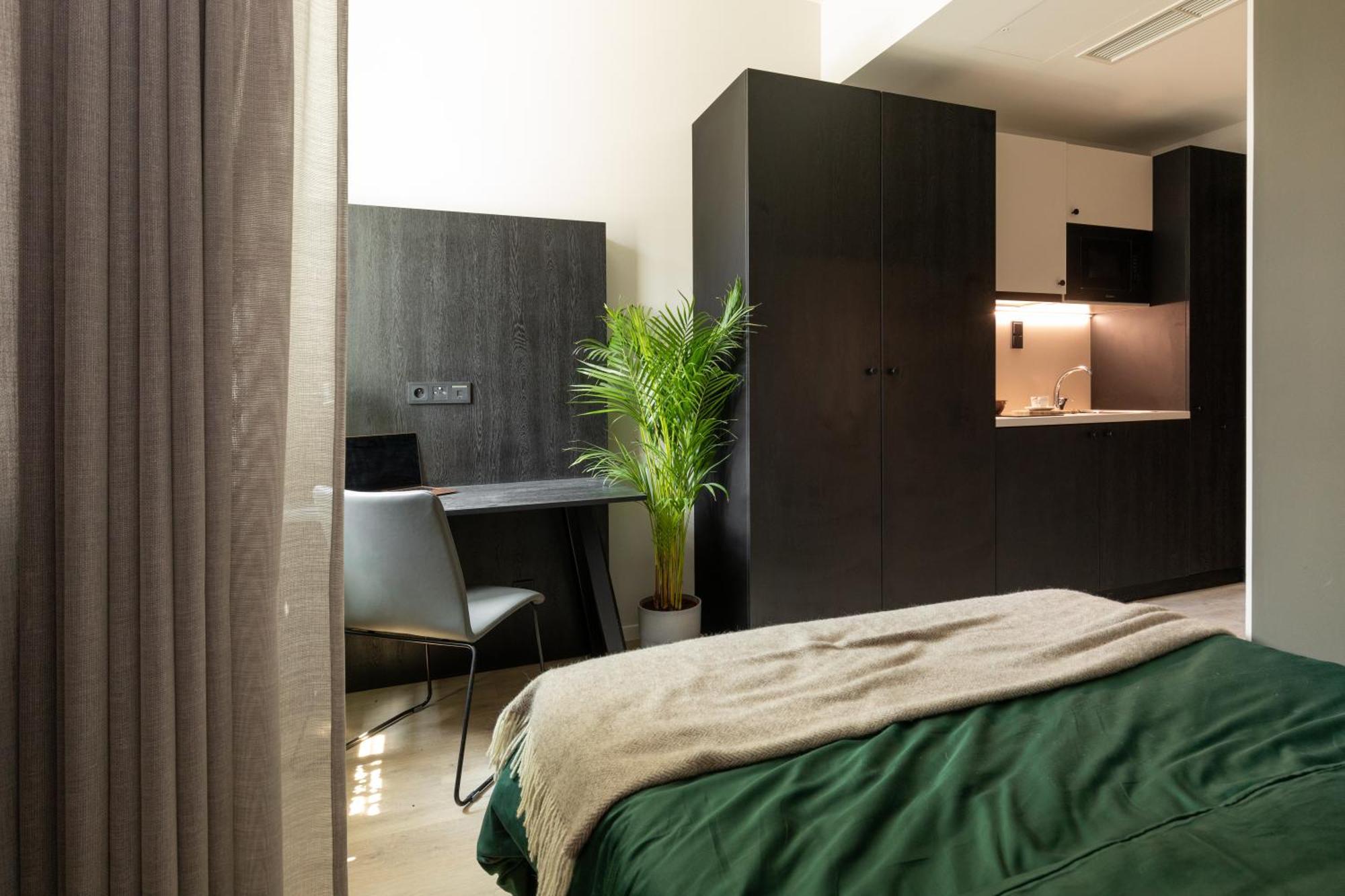 Milestone Krakow Center Urban Living Aparthotel Bagian luar foto